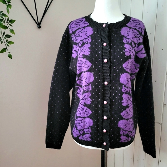 SWEET VINTAGE BUTTON FRONT COLLEGIATE SWEATER med - Picture 2 of 8